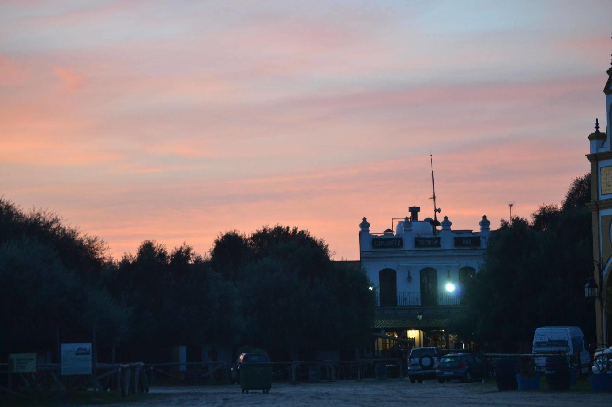 Hotel Toruno Del Rocio El Rocío Exteriér fotografie